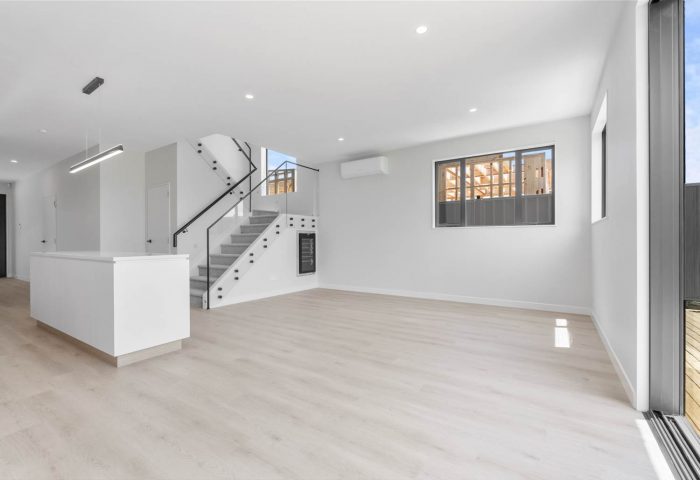 9 Wira Lane, Silverdale, Rodney, Auckland, 0932, New Zealand