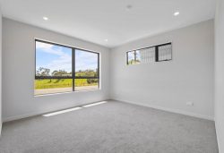 9 Wira Lane, Silverdale, Rodney, Auckland, 0932, New Zealand