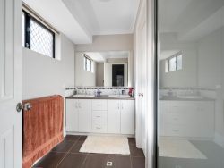 19 Yilkarri Parade, Karlkurla WA 6430, Australia
