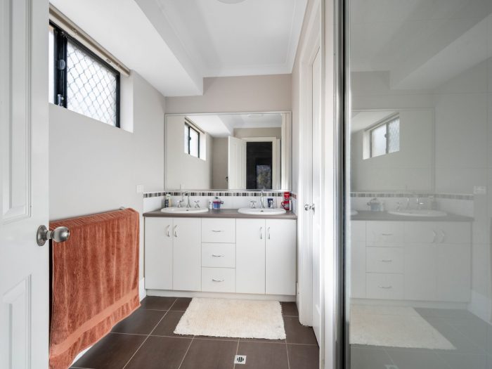 19 Yilkarri Parade, Karlkurla WA 6430, Australia