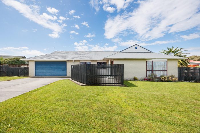 186 Kelvin Grove Road, Kelvin Grove, Palmerston North, Manawatu / Whanganui, 4414, New Zealand