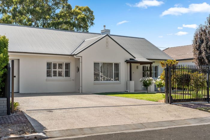 10 Acacia Ave, Glenelg North SA 5045, Australia