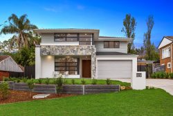 18 Alkoomie Ave, Forestville NSW 2087, Australia