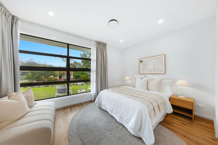 18 Alkoomie Ave, Forestville NSW 2087, Australia