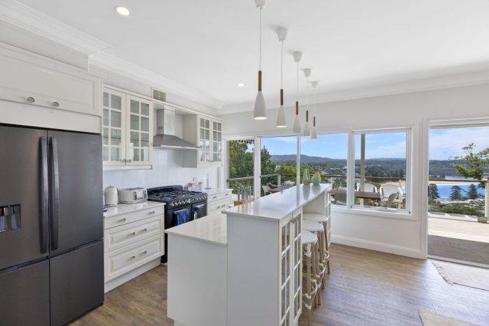 57 Arden Ave, Avoca Beach NSW 2251, Australia