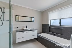 85 Balook St, Lauderdale TAS 7021, Australia