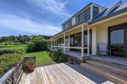 25 Bay Vista Drive Pōhara Tasman Nelson / Tasman 7183 New Zealand
