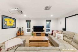 9 Booderee Pl, Banks ACT 2906, Australia