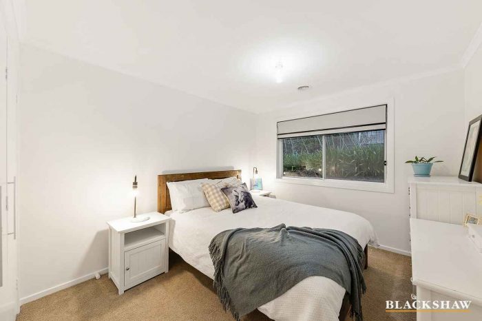 9 Booderee Pl, Banks ACT 2906, Australia