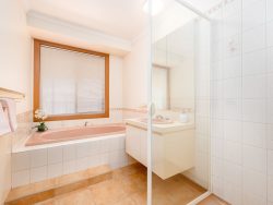 79 Broken River Dr, Shepparton VIC 3630, Australia