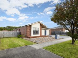 3 Coastal Ct, Portland VIC 3305, Australia