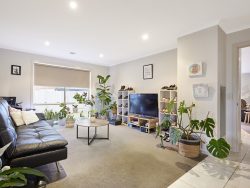 3 Coastal Ct, Portland VIC 3305, Australia