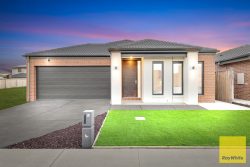 15 Cushion Wy, Tarneit VIC 3029, Australia