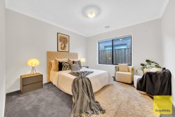 15 Cushion Wy, Tarneit VIC 3029, Australia