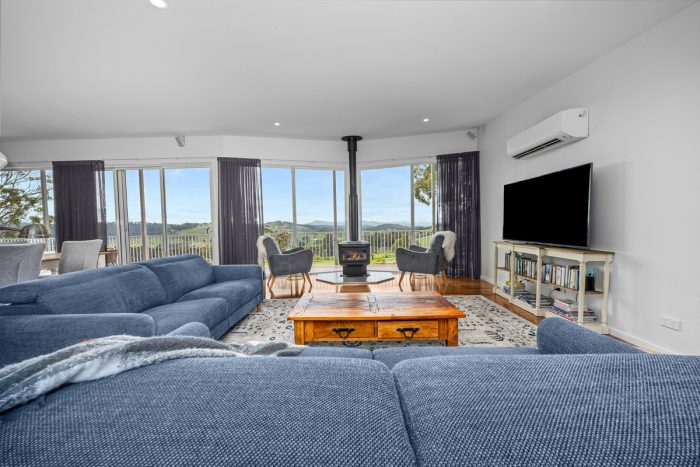 460 Dry Poles Rd, Ellendale TAS 7140, Australia