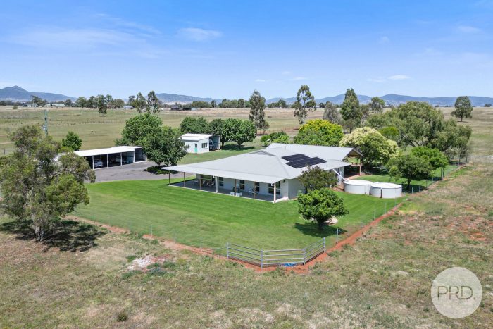 522 Duri-Wallamore Rd, Bithramere NSW 2340, Australia
