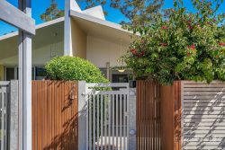 Unit 8/425 Terrigal Dr, Erina NSW 2250, Australia