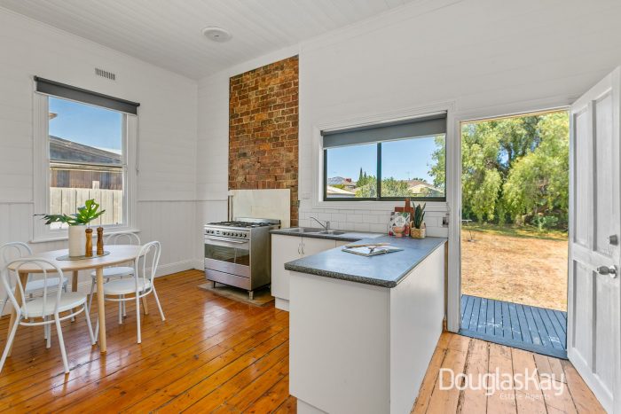 13 Fraser St Sunshine VIC 3020, Australia