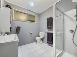 361 Gray St, Hamilton VIC 3300, Australia