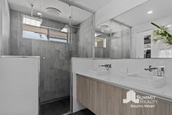 16 Hatfield Way, Millbridge WA 6232, Australia