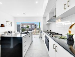 93A Thomas Boulton Cct, Kellyville NSW 2155, Australia