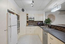 23 Marbarry Ave, Kariong NSW 2250, Australia