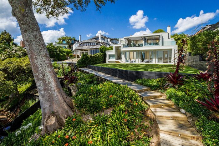 15 Lake View Road Takapuna North Shore City Auckland 0622 New Zealand