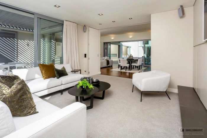15 Lake View Road Takapuna North Shore City Auckland 0622 New Zealand