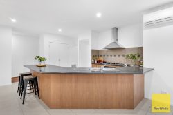 39 Leda Dr, Tarneit VIC 3029, Australia