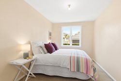 12 Bracken Road, Newlands, Wellington, 6037, New Zealand