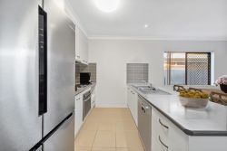 17 Ribbonwood St, Ripley QLD 4306, Australia