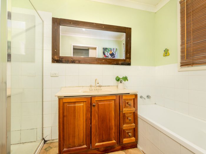 3 Middlesex Cres, Shepparton VIC 3630, Australia