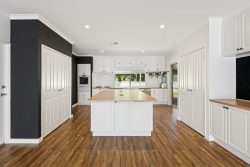 33 Brockholes St, Bullsbrook WA 6084, Australia