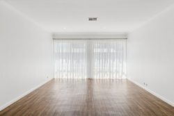 33 Brockholes St, Bullsbrook WA 6084, Australia