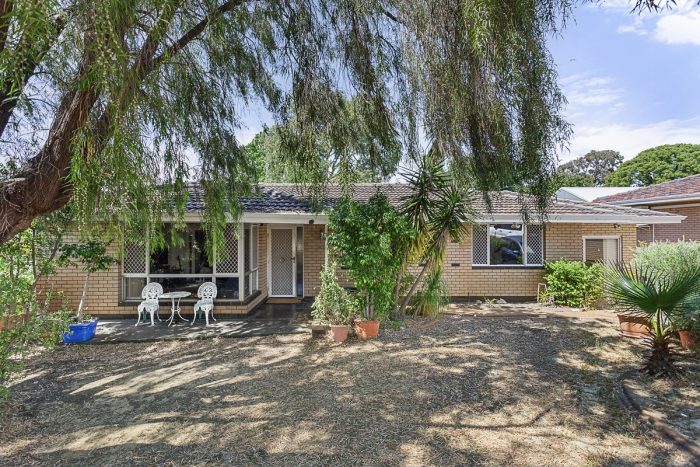 52 Chapman St, Bassendean WA 6054, Australia