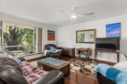 52 Chapman St, Bassendean WA 6054, Australia