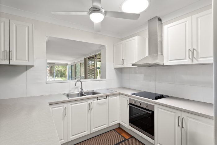 52 Chapman St, Bassendean WA 6054, Australia