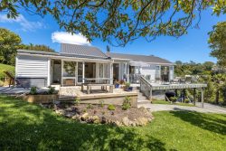76 Hill Road, Palm Beach, Waiheke Island, Auckland, 1081, New Zealand