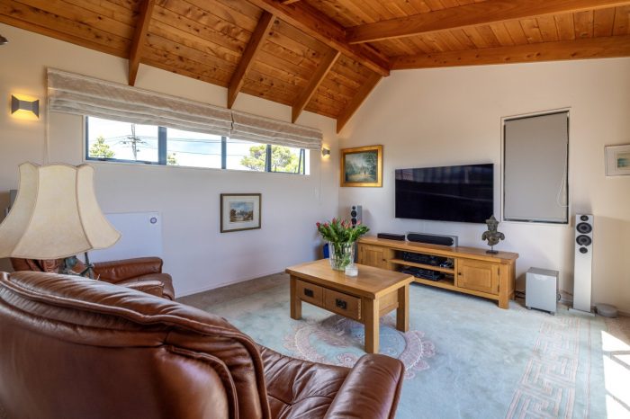 14 Tawa Street, Oneroa, Waiheke Island, Auckland, 1081, New Zealand