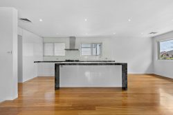 260 Queen St, Altona VIC 3018, Australia