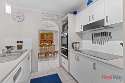 32 Thornbill Dr, Eli Waters QLD 4655, Australia