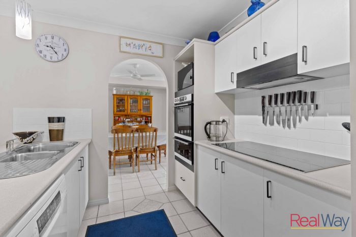 32 Thornbill Dr, Eli Waters QLD 4655, Australia