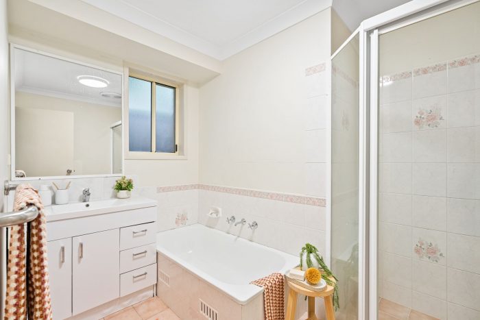4 Clementine Pl, Mardi NSW 2259, Australia