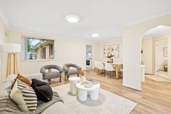 4 Clementine Pl, Mardi NSW 2259, Australia