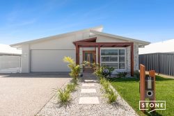 12 Grouper Cres, Moonee Beach NSW 2450, Australia