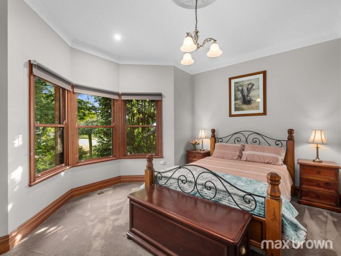 10 Taruna Rise, Montrose VIC 3765, Australia