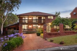 18 Vicarage Way, Watsonia North VIC 3087, Australia