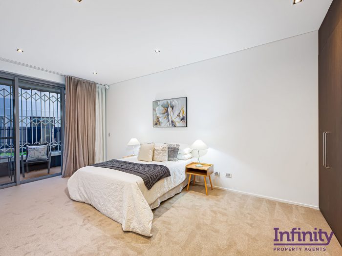1/5 Waverley Cres Bondi Junction NSW 2022, Australia