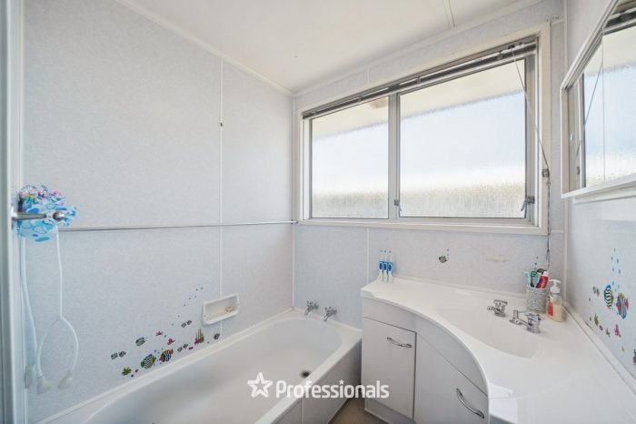 15 Wetherby Grove, Wainuiomata, Lower Hutt, Wellington, 5014, New Zealand