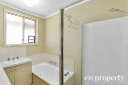 11A Browns Rd, Kingston TAS 7050, Australia